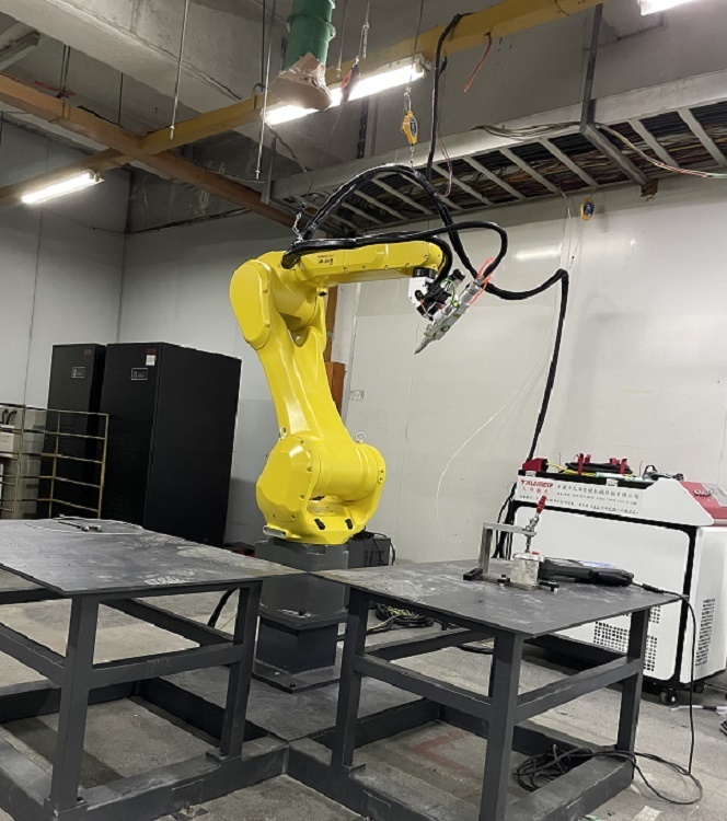 機械手激（jī）光切割機